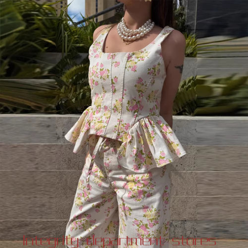 VacationShirtFit-and-FlareSexy