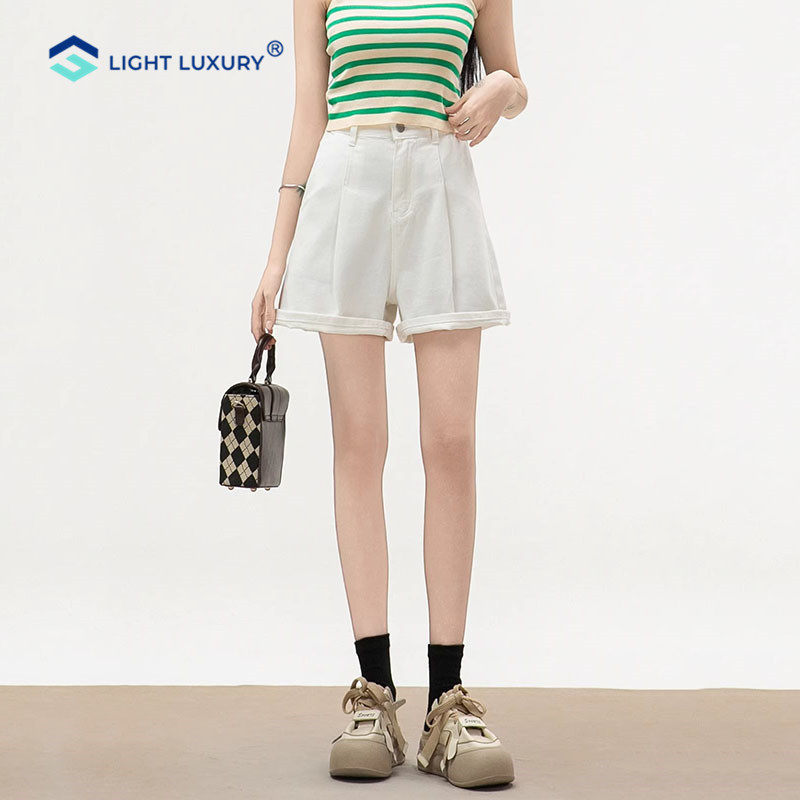 白色高腰牛仔短裤女2025夏季薄款梨形显瘦A字裤高级时髦阔腿裤子