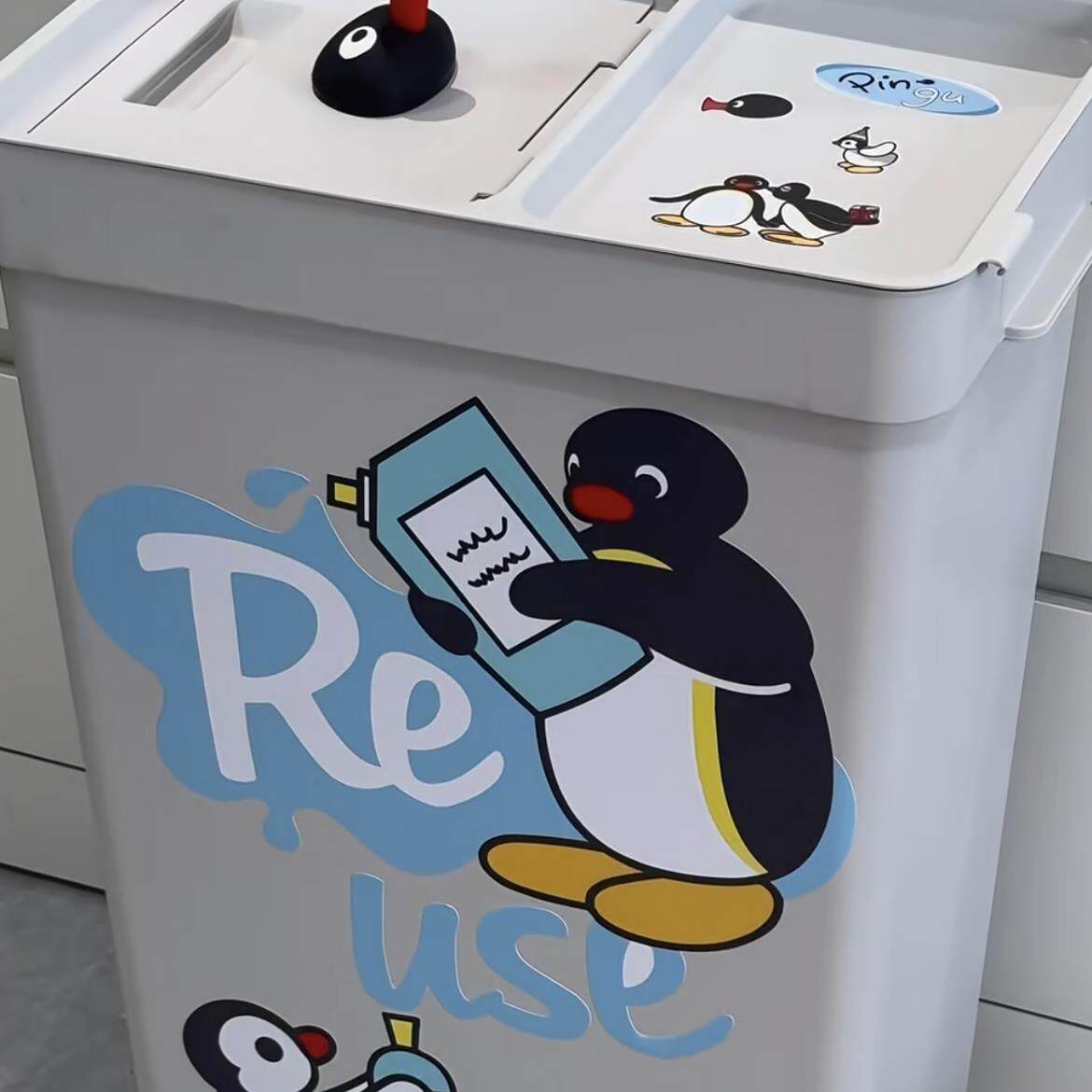 企鹅Pingu垃圾桶家用大号厨房高款分区隔离收纳带盖可移动免弯腰