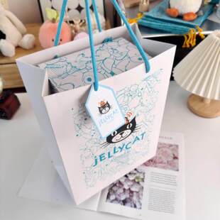jellycat蓝色满印包装防尘袋手提袋带抽绳手提礼品袋磁吸翻盖礼盒