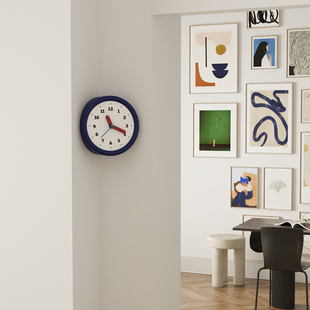 ins风客厅转角时钟高级感创意拐角挂钟简约阴角墙面装饰钟表挂墙