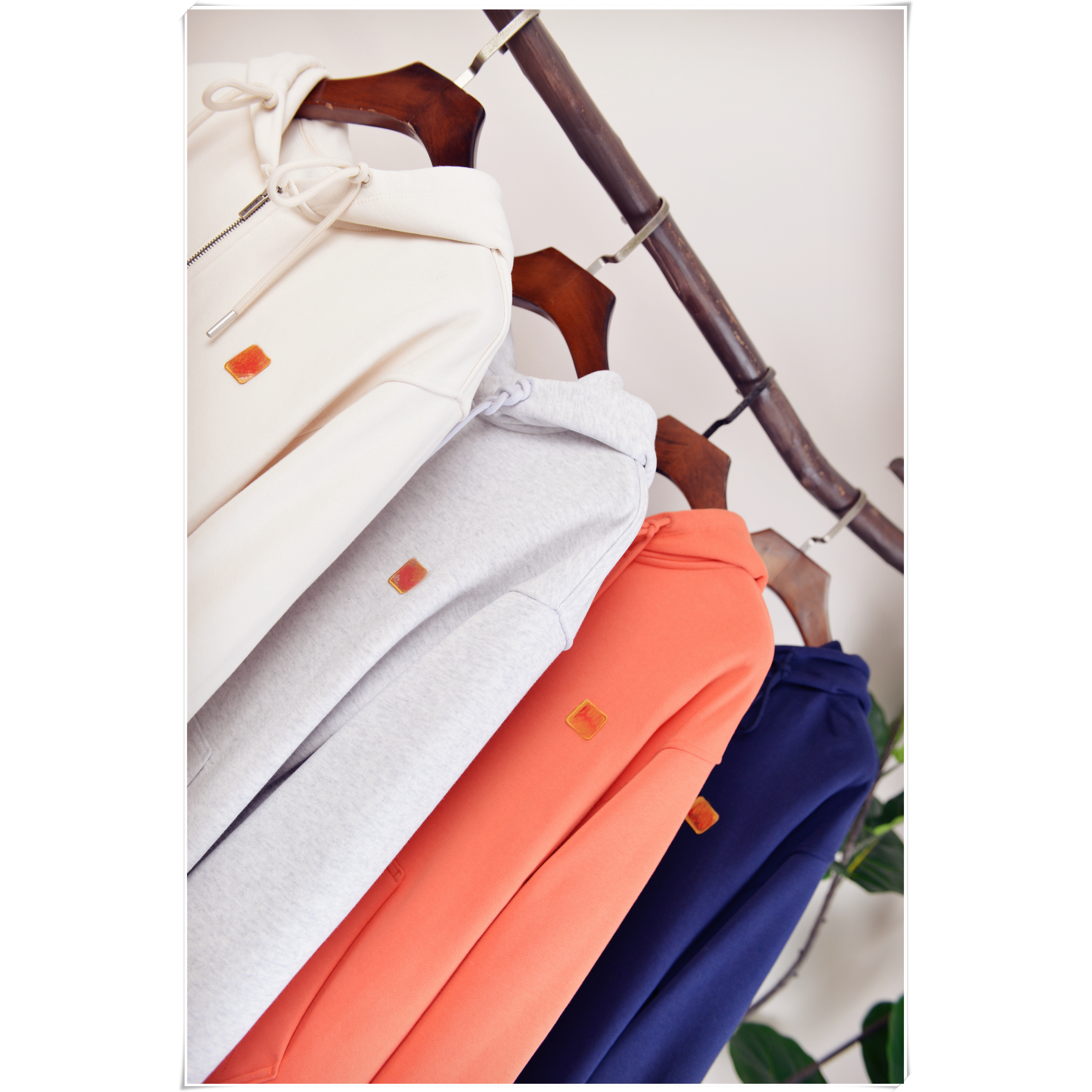 宽松印花连帽半开拉链连帽卫衣