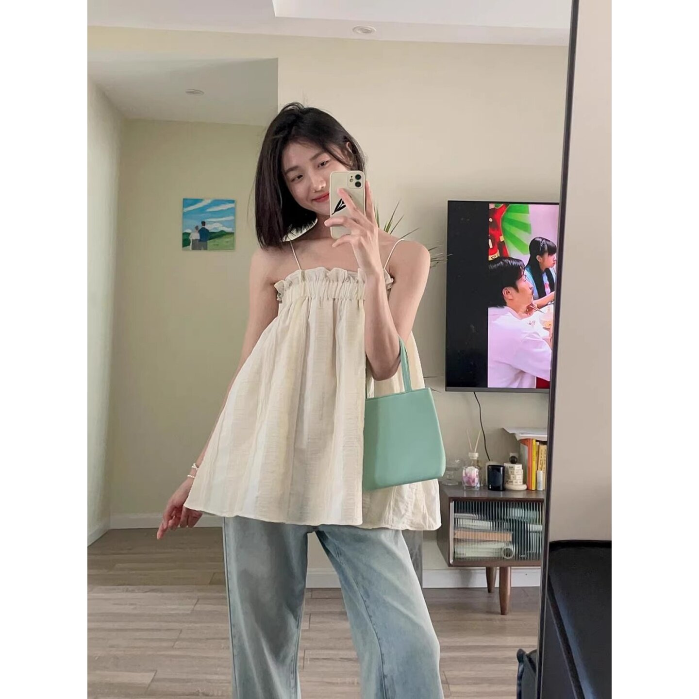 温柔风杏色褶皱吊带背心t恤女夏季宽松显瘦无袖娃娃衫中长款上衣