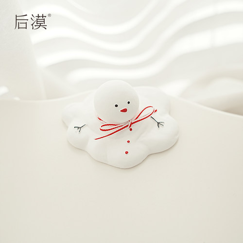Homoo融化雪人扩香石车内装饰品可爱车载无火香薰开学节日小礼物