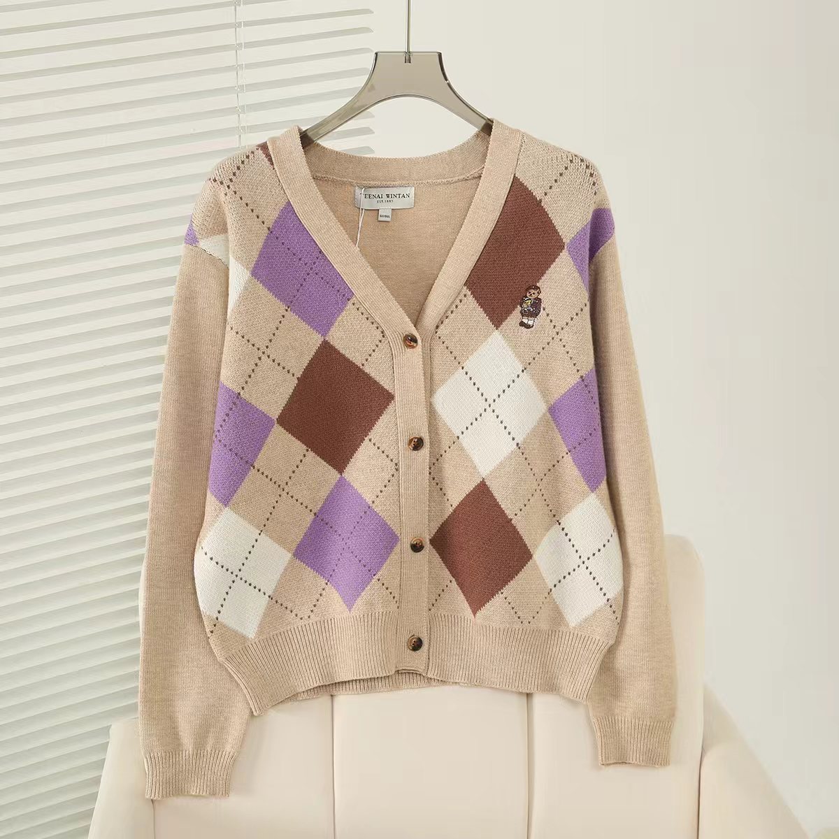 2025秋冬新款学院风复古菱形格针织衫V领毛衣开衫女TTCK254901P