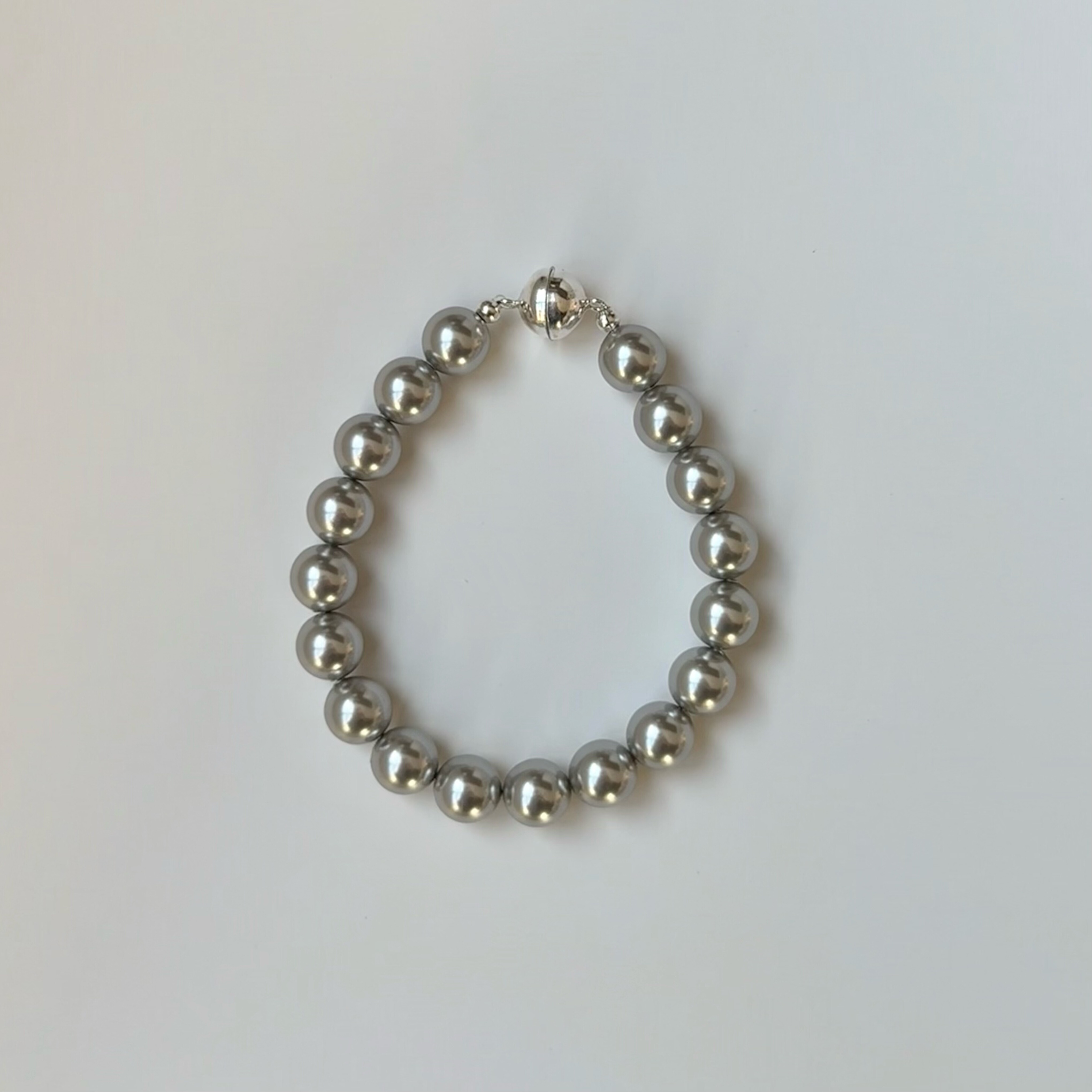 8mm高级温柔进口施家灰色珍珠手串ins博主同款圆形磁吸扣s925纯银