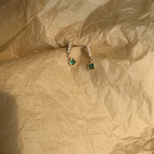 点缀 法式精致镶祖母绿宝石设计感珍珠耳钉 简约日韩气质耳环耳饰