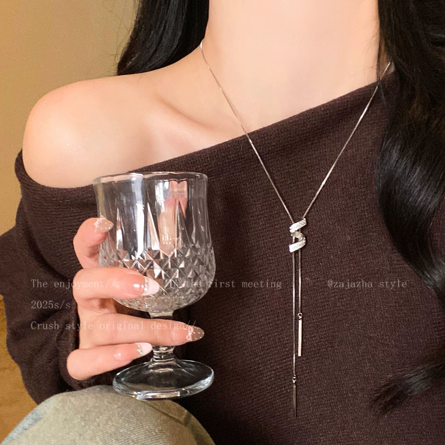 精致百搭抽拉项链女小众轻奢高级感毛衣链长款装饰配衣服配饰批发