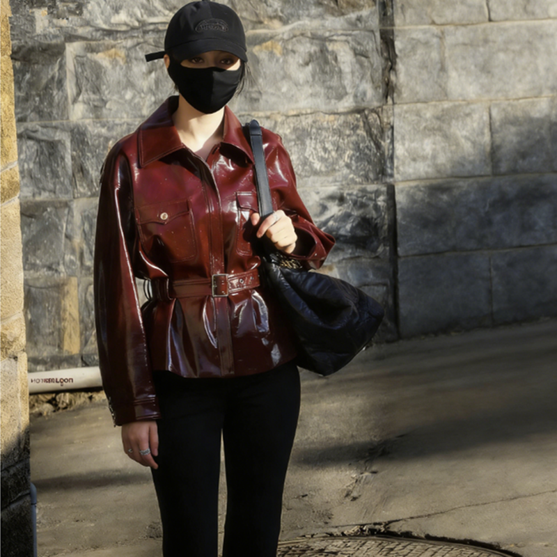 热巴卫蓝同款收腰亮面皮衣短款酷飒翻领夹克工装酒红色外套女冬,女装/女士精品,皮衣,淘宝优惠券,粉丝福利购,淘宝优惠卷