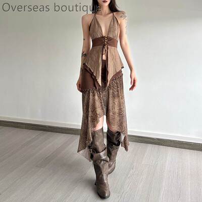 镂空挂脖露背修身上衣不规则高腰