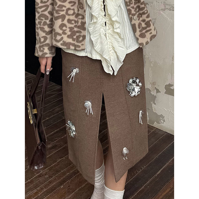 复古重工手工立体珠花开衩半身裙