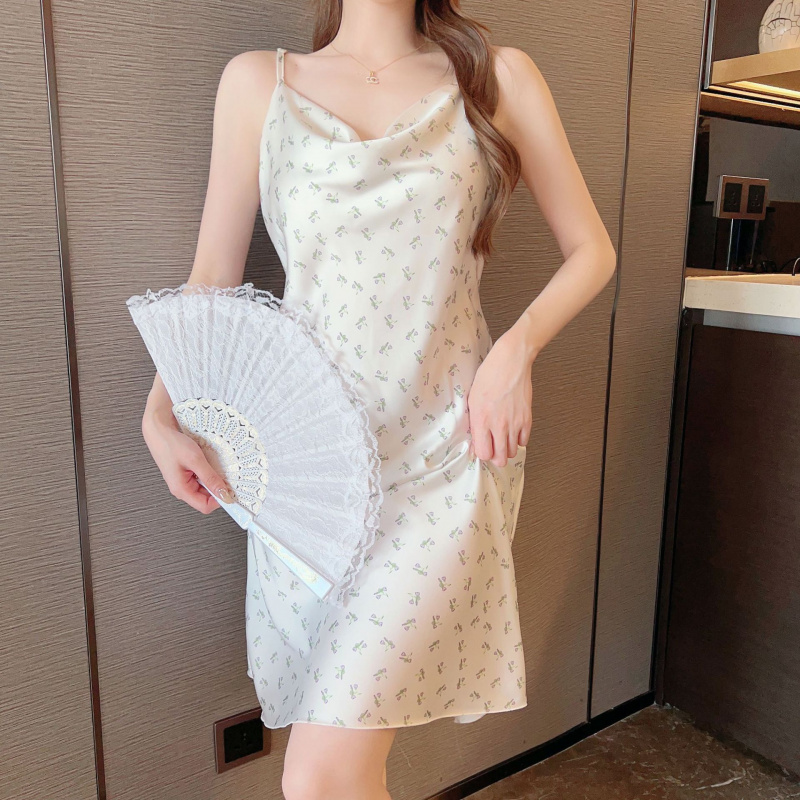 ins荡领印花睡裙女士夏季吊带冰雪丝睡衣纯欲风小清新碎花裙子
