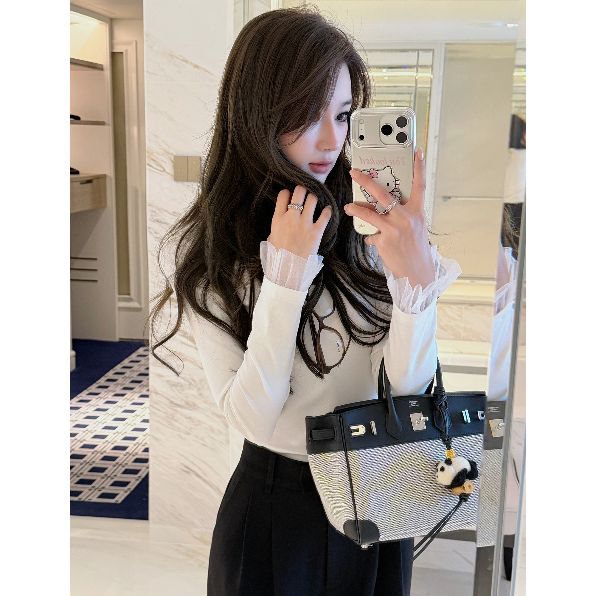 RUBBIT妥妥纸片人~正肩V领打底衫 百搭收腰显瘦长袖内搭T恤女修身