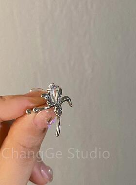 ChangGe Studio 2025新款超仙森系花朵锆石耳骨夹女气质小众设计