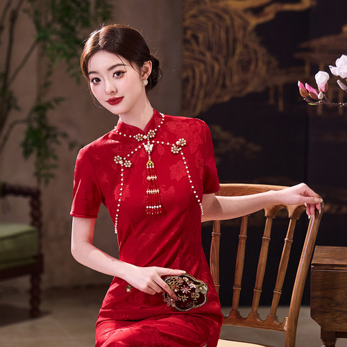 新中式改良旗袍订婚礼服女高端