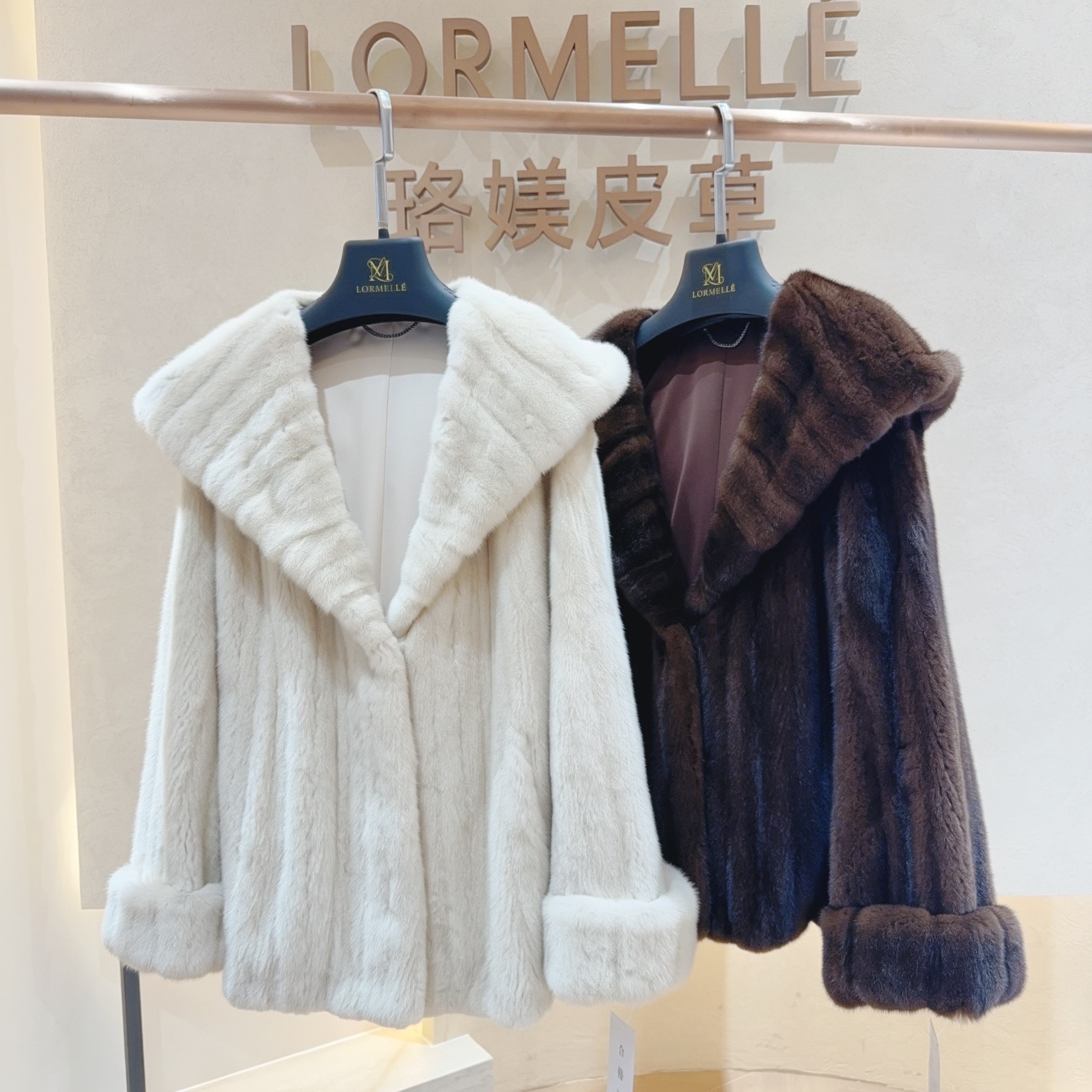 珞媄「金暮雪」全抽刀披肩帽南瓜袖水貂皮大衣宽松25129-2