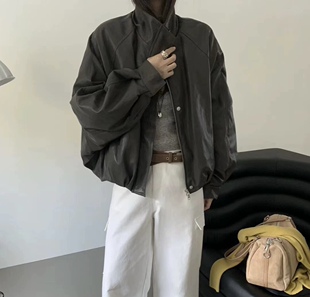 短款皮衣羽绒服2025秋冬新款韩版宽松显瘦百搭小个子酷飒爽短上衣