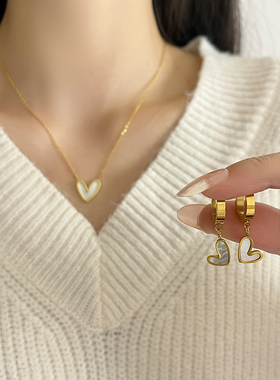 冷淡风ins贝母爱心钛钢锁骨链