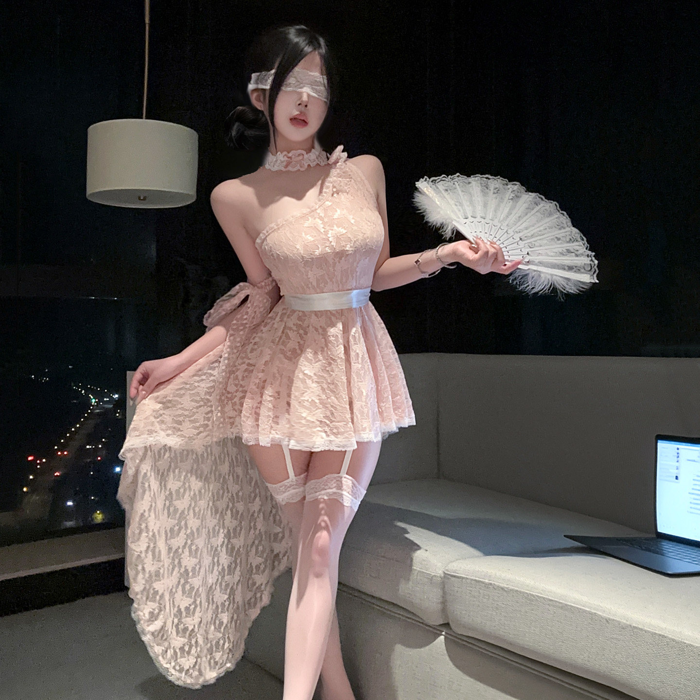 原创情趣味内衣性感甜美千金风蕾丝吊带女收腰花边主播网红夜场qq