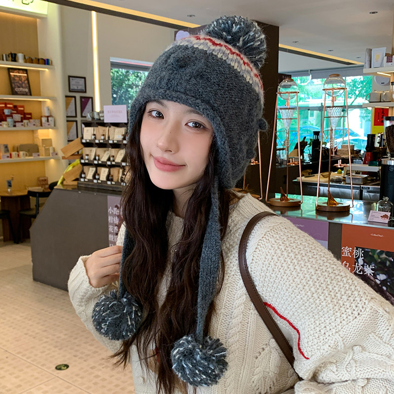 毛线帽女秋冬季帽子冬季雷锋帽护耳包头显脸小保暖毛绒防寒针织帽