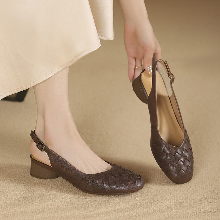 头层牛皮凉鞋女夏季配裙子3cm高跟鞋复古粗跟圆头浅口低跟后空鞋