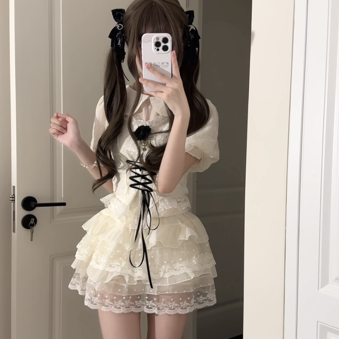 奶糖兔原创奶黄包哥特风娃娃领内搭泡泡袖衬衫lolita黑玫瑰蓬蓬裙