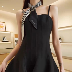 小景家同款 花苞设计感 法式气质收腰显瘦礼服裙小黑裙女