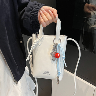 精致手机包女2025新款质感轻便斜挎小包外出手提小拎包迷你挎包夏