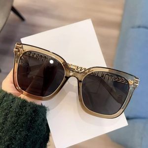 严选网红潮款女士太阳镜大框方形高级防晒墨镜洋气金属链条腿眼镜
