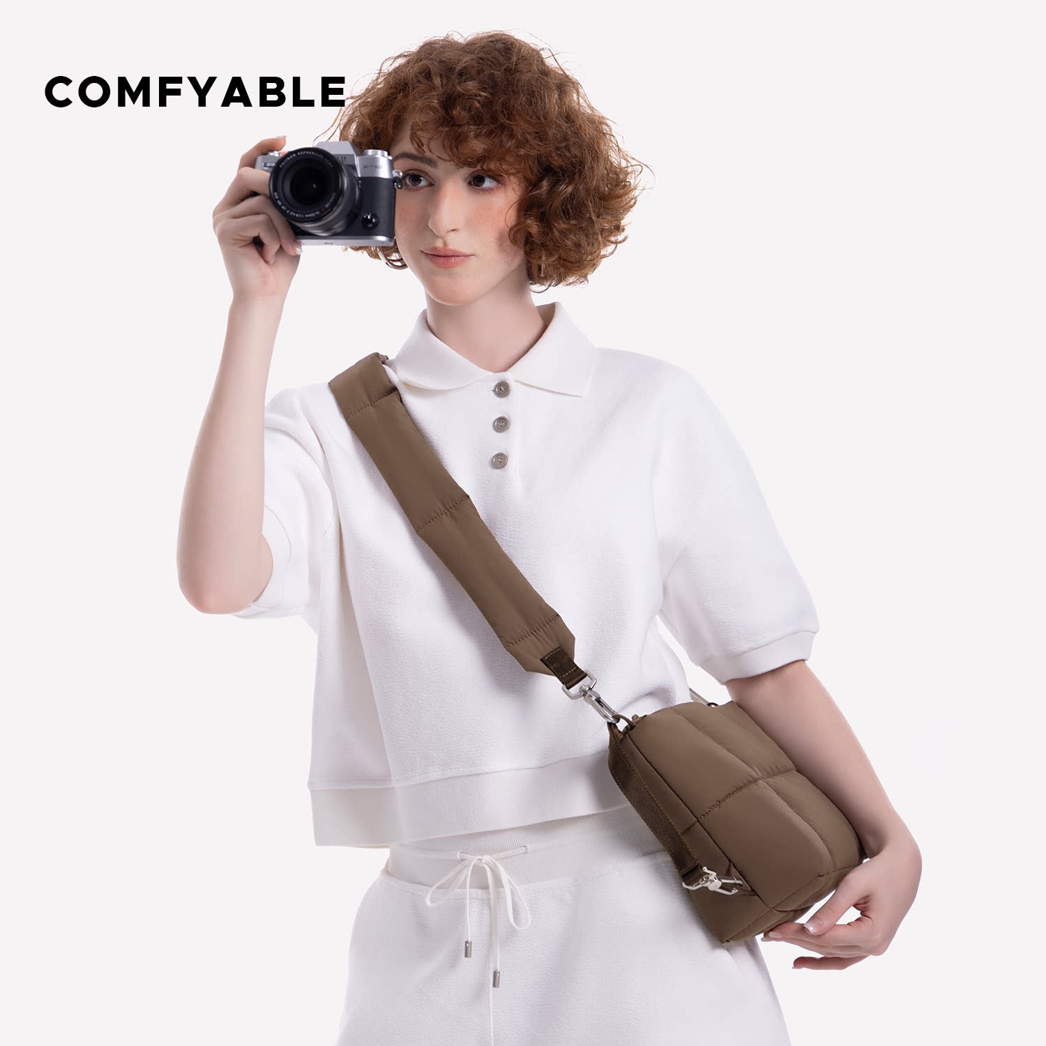 Comfyable斜挎相机包棕色图片