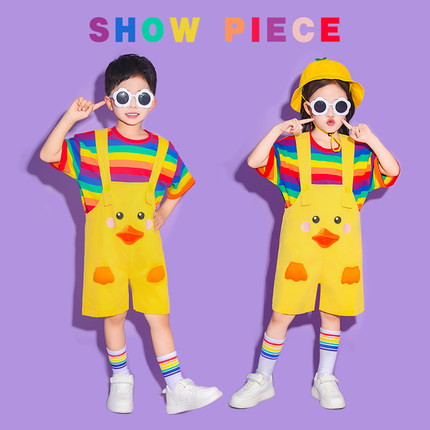 六一儿童表演服小学生运动会开幕式幼儿园班服小黄鸭背带裤演出服