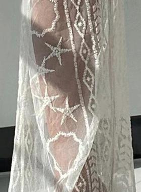 Beach pants with high waist and drooping feel, lace