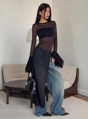 Long sleeved dress with flared sleeves, black mesh