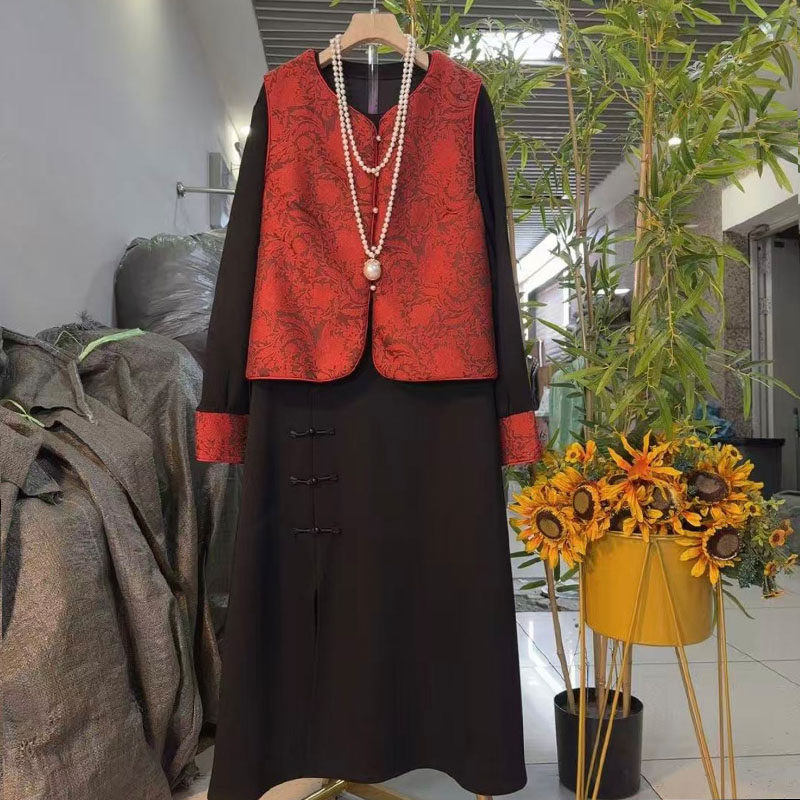 新中式大码女装2025秋冬款复古风改良盘扣马甲连衣裙国潮风两件套,女装/女士精品,大码套装,淘宝优惠券,粉丝福利购,淘宝优惠卷