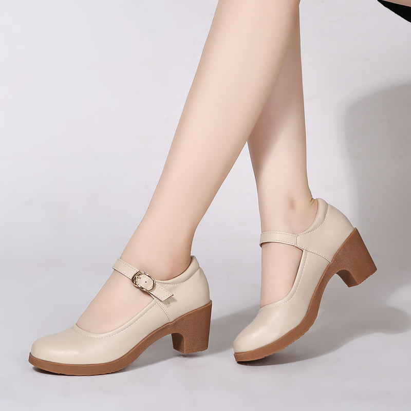 广场舞鞋女软底舞蹈鞋中