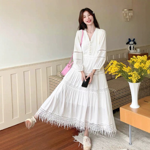 白色蕾丝镂空连衣裙茶歇法式初恋海边度假裙子显瘦收腰裙女