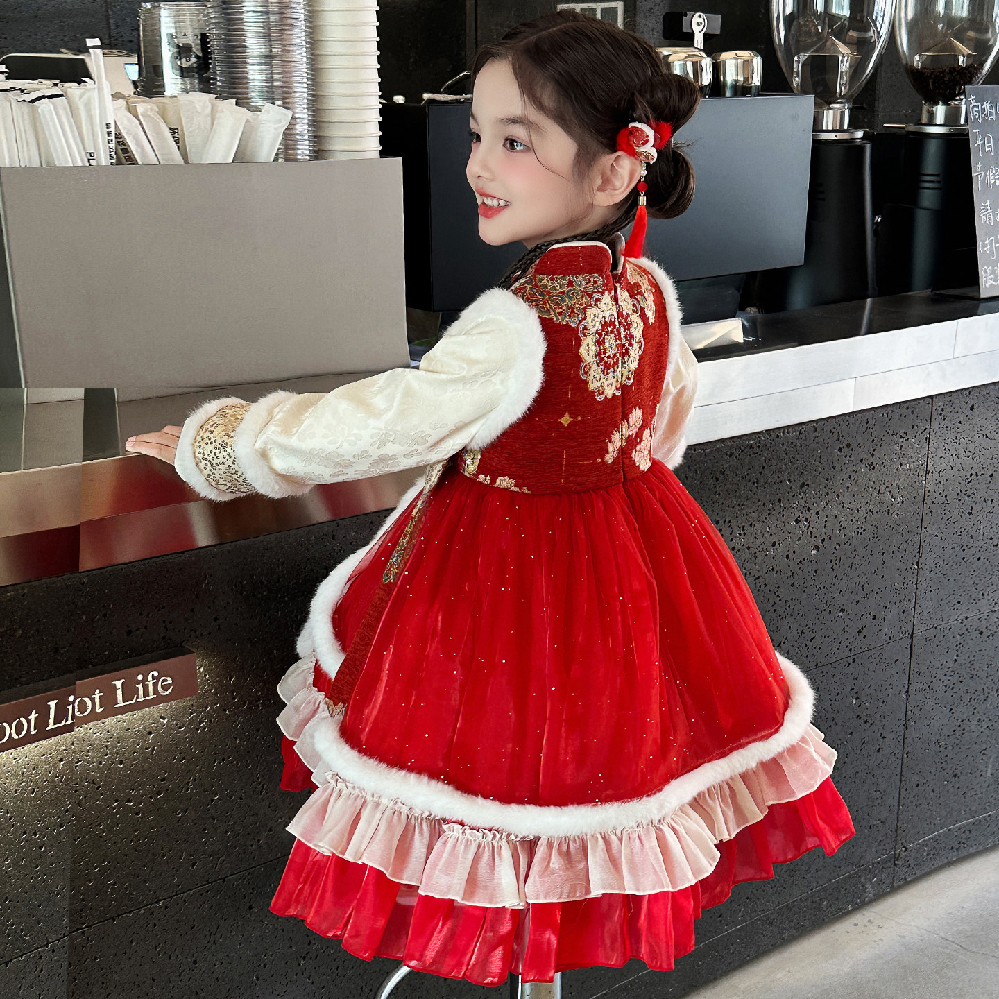 汉服女童拜年服连衣裙2025新款冬季儿童国风中式加厚红色爆款裙子