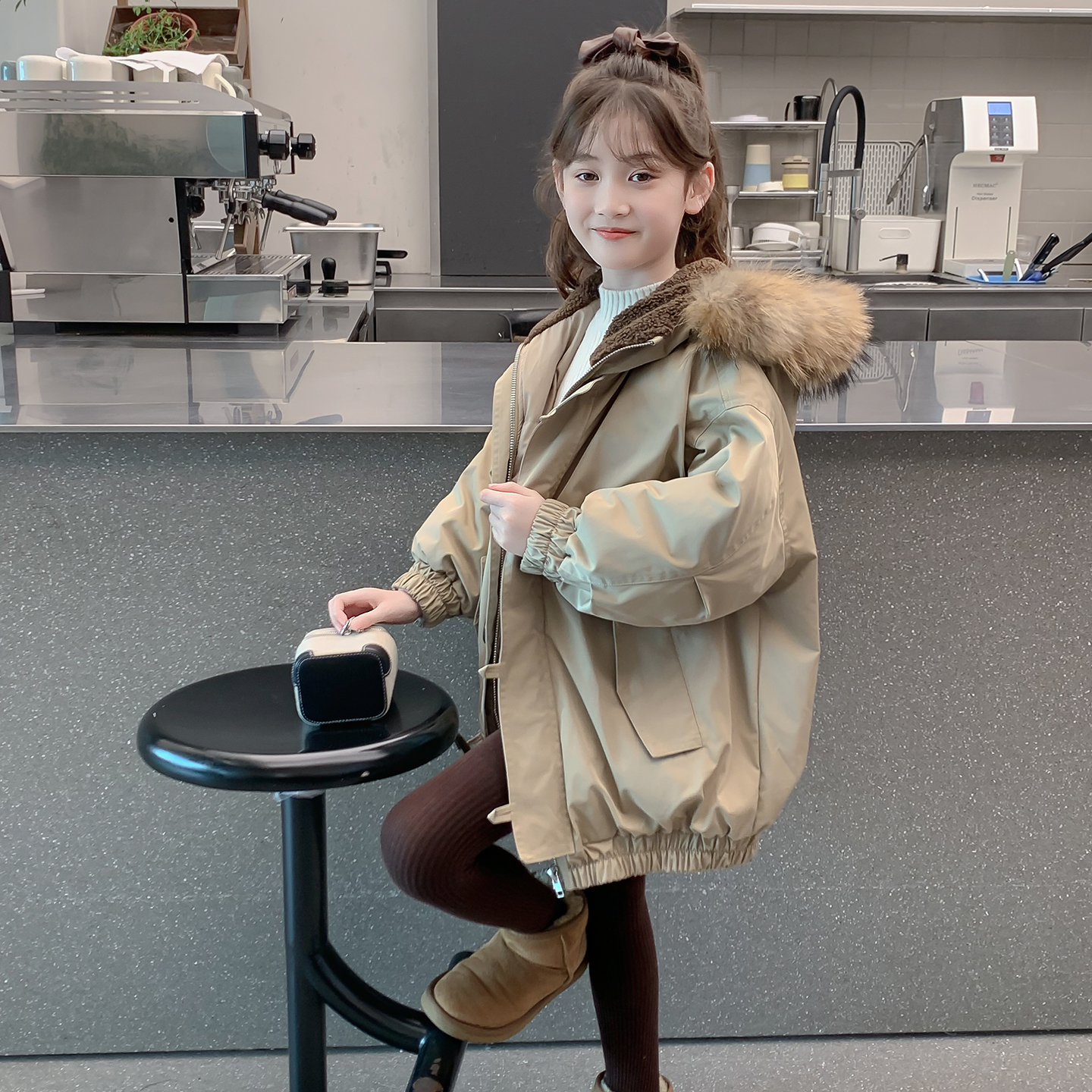 女童羽绒服冬季2025新款儿童洋气90白鸭绒加厚保暖外套女孩冬装潮