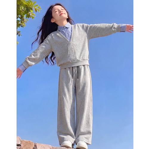 女童秋套装2026新款儿童洋气时髦休闲运动装女孩秋装网红两件套潮