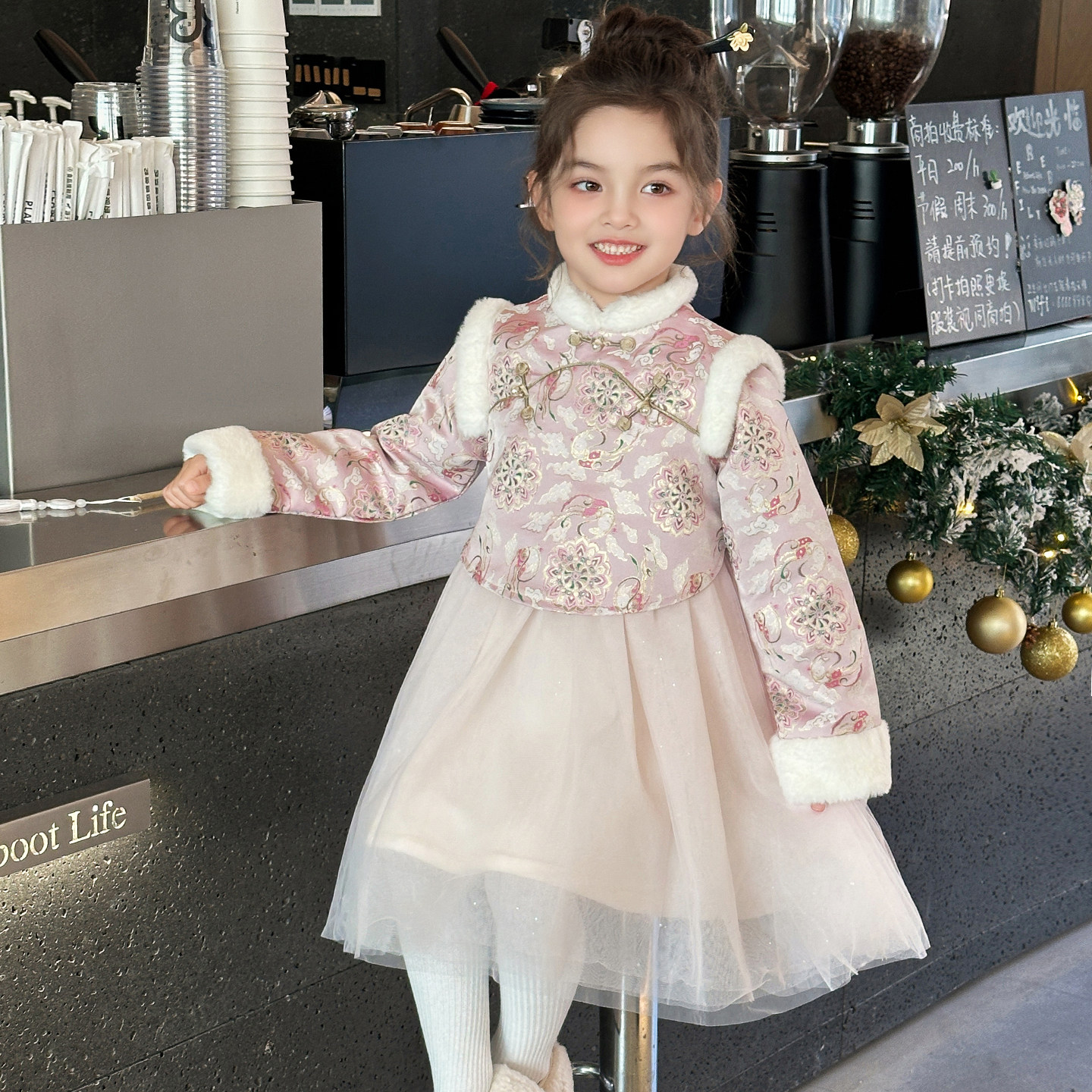 汉服女童冬季2026新款洋气儿童时髦网红爆款过年服小女孩冬装裙子,童装/婴儿装/亲子装,汉服,淘宝优惠券,粉丝福利购,淘宝优惠卷