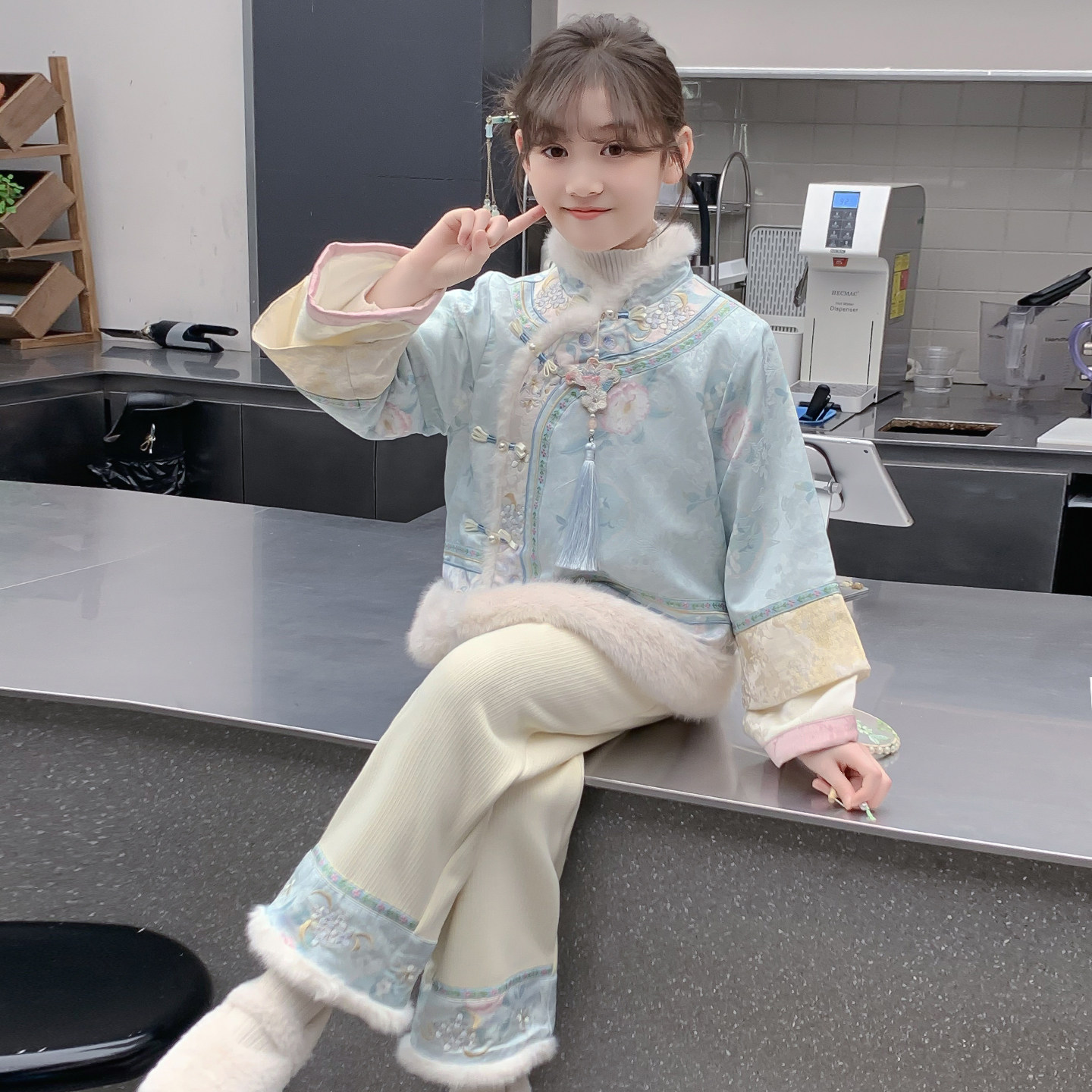 汉服女童2025新款冬装儿童洋气超好看国风汉服加厚套装女孩两件套,童装/婴儿装/亲子装,汉服,淘宝优惠券,粉丝福利购,淘宝优惠卷