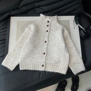 女童毛衣冬季2026新款儿童好看慵懒风半高领针织开衫女孩冬装上衣