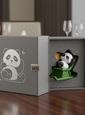 可爱熊猫树脂桌面摆件礼盒装