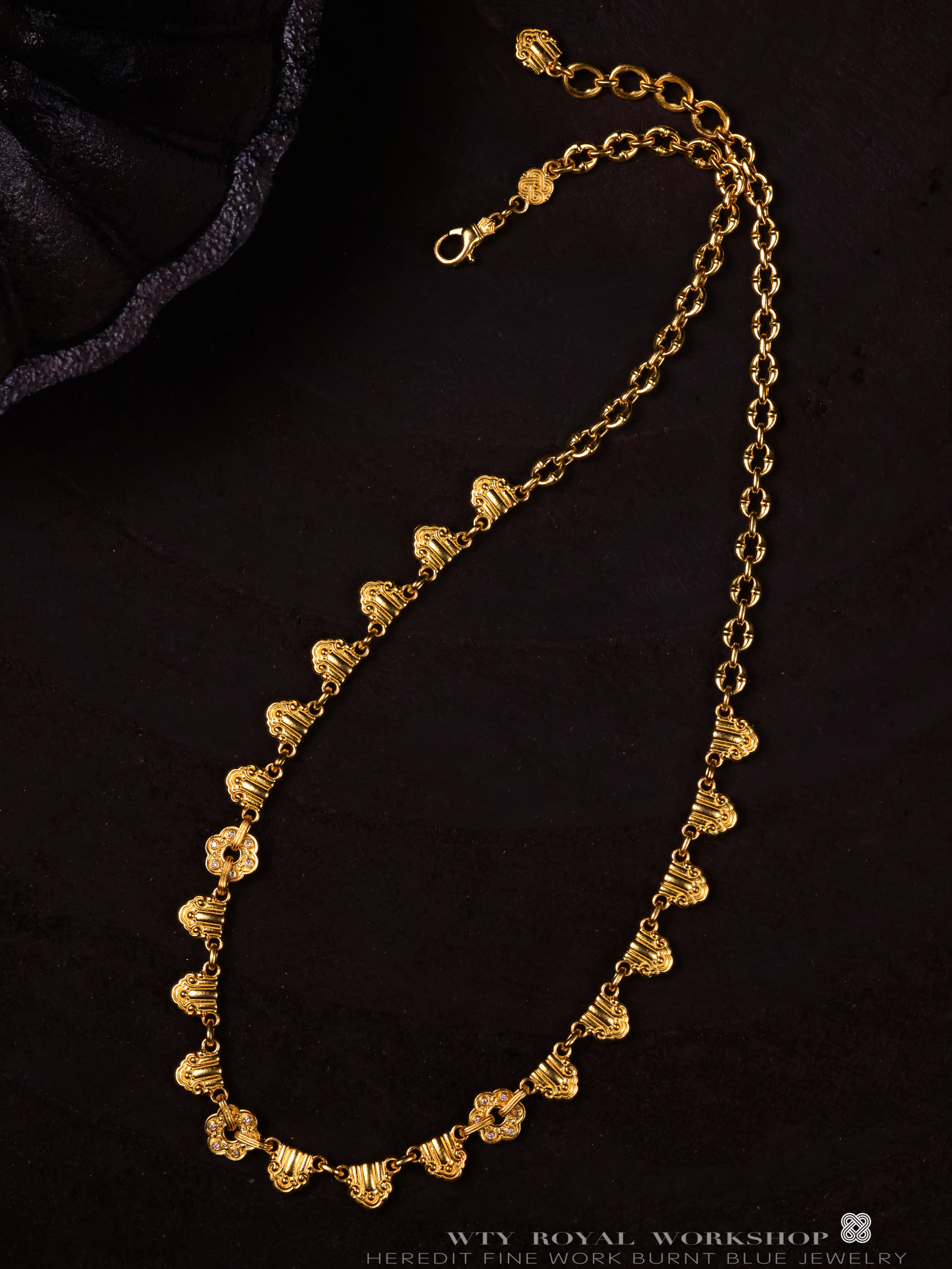 梧桐雨造办处细工足金雲意玲珑项链