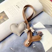 手工真皮包包挂件女生字母爱心配饰情侣个性 生日礼品闺蜜礼物钥匙