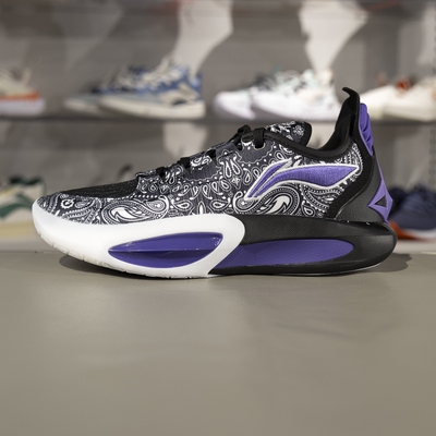 李宁男子缓震回弹低帮篮球鞋