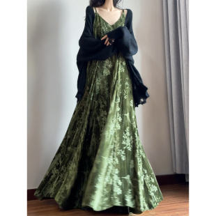 国风连衣裙 秋冬新中式 读衣术年轻金丝绒吊带裙 微胖梨形身材长裙