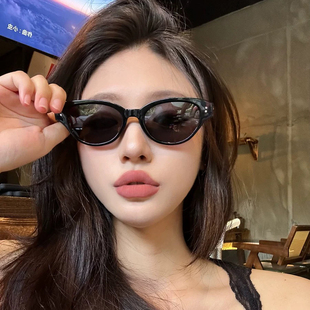 猫眼墨镜女2026夏新款个性简约防晒防紫外线显脸小高级感太阳镜男
