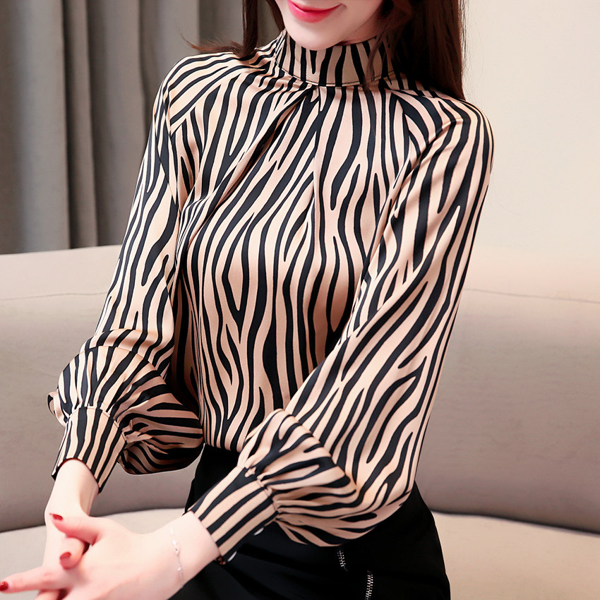 2020早秋新款豹纹小衫女长袖春秋季宽松遮肚上衣洋气高档雪纺衬衫