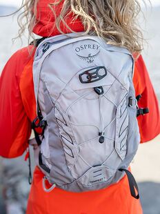 OSPREY 9升暴风双肩背包户外旅行越野徒步登山轻量包女款 Tempest